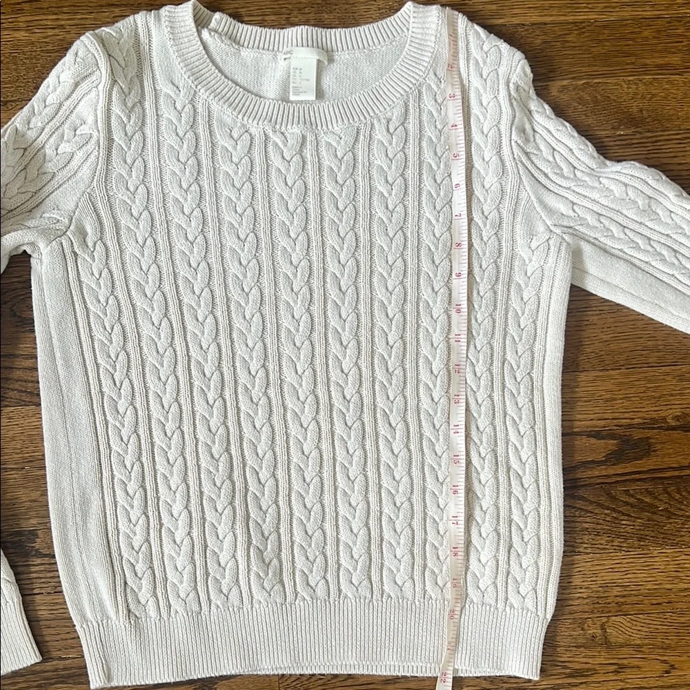 H&M Women’s Cream Cable Knit Crew Neck Sweater - Picture 4 of 5